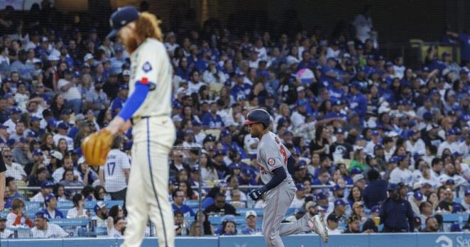 Dodgers pitchers give up five home runs in loss to Nationals