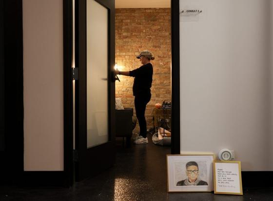 New Chicago clinic advertises abortions up to 34 in pregancy