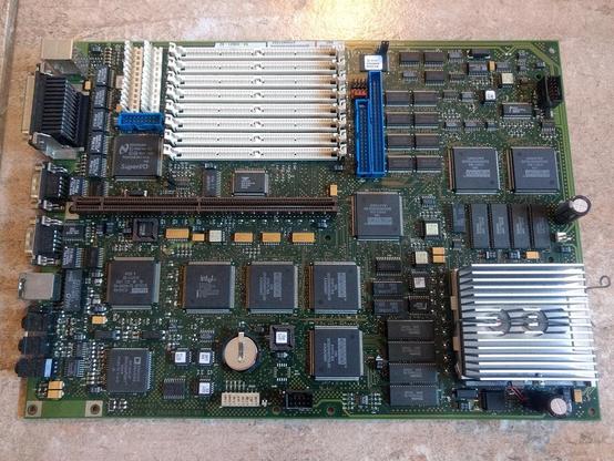 AlphaStation 255 Main Logic Board