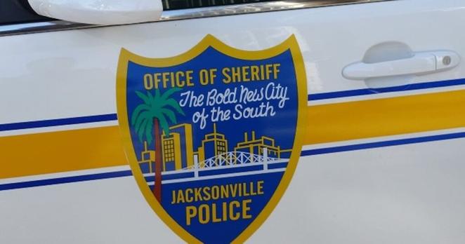 Reported crash shuts down Matthews Bridge – Action News Jax