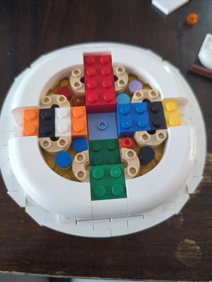 A famous clownfish and his forgetful companion as Lego bricks.