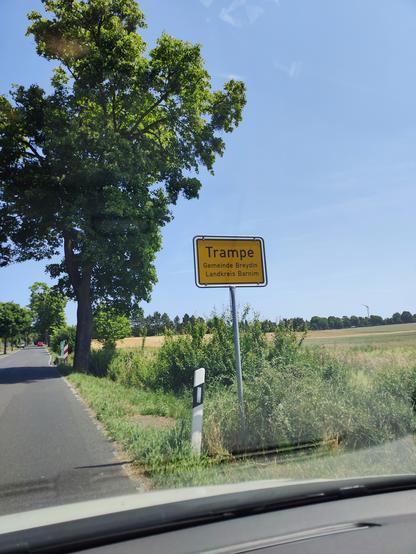Ortseingangsschild des Ortes Trampe