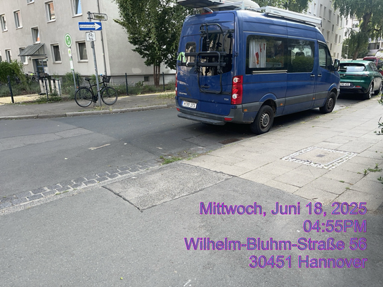 Wohnmobile Stehen in den dicht Besiedelten Wohnquartieren am Im Sichtdreieck insbesondere an Kreuzungen wo 11- 90 jährige auch entgegen der Einbahnstraße fahren dürfen- Hauptsache ( zwischen lagern in den Transit Radtrassen <> zum Start/ Zieladresse