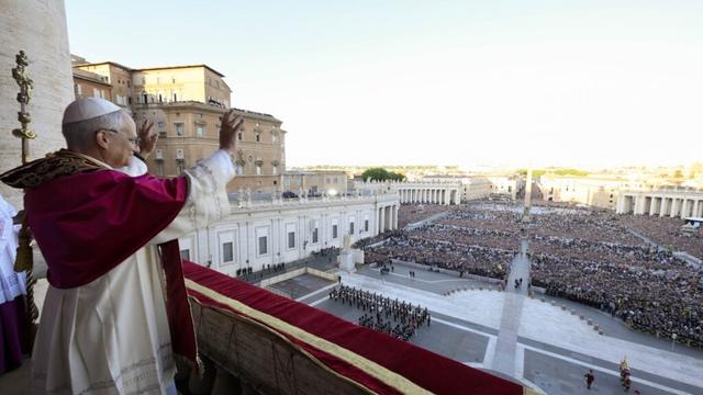 Pope Leo XIV brings hope to Chicago sports fans, and the Knicks for their Villanova ties