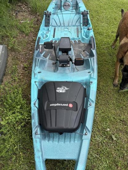Battery box for trolling motor battery