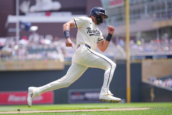 Brewers 9, Twins 8: Rally Falls Short, Brewers Sweep Series - Twins