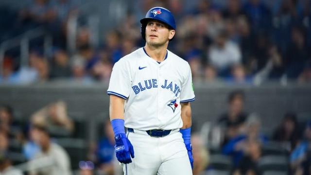 Toronto Blue Jays announce unfortunate injury update on Daulton Varsho