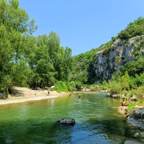 Sur les berges de l'Hérault