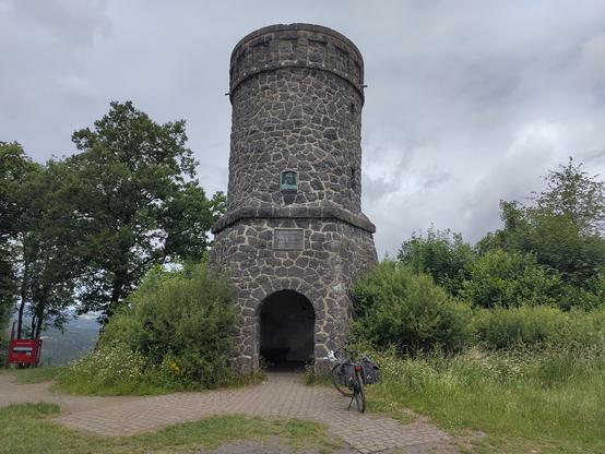 Aussichtsturm zwischen den Maaren bei Gemünden