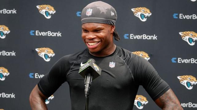 Jacksonville Jaguars' Arik Armstead Gives Travis Hunter First Impression