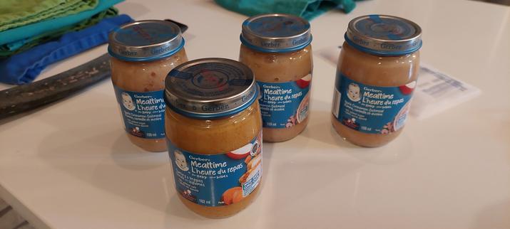 4 jars of baby food