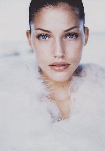 Tricia Helfer [IRTR]