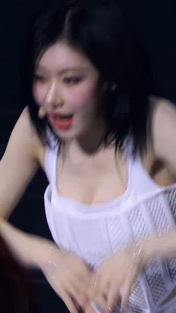 ITZY - Chaeryeong