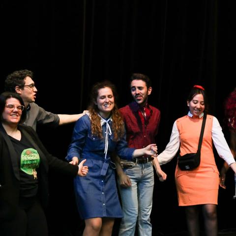 Une partie du cast et de la prod de Robbin Hood, visiblement heureux (étonnant, vu la situation)
