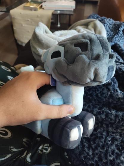 Got the official Moa plushie a few days ago
