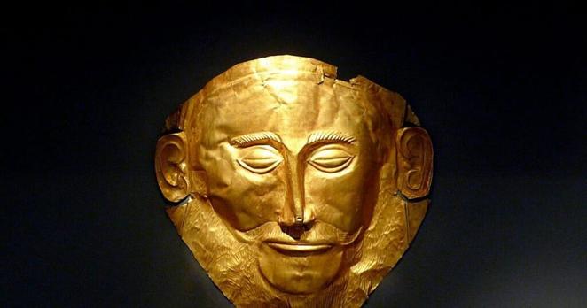 Mycenae’s gold funerary mask, once claimed to be Agamemnon’s, blurs the line between Homeric legend and Bronze Age burial ritual. A face from myth, cast in gold.