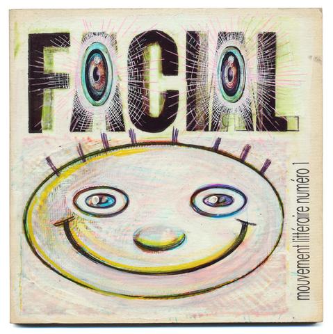 couverture de la revue de poésie "FACIAL" sur laquelle l'artiste Pascal Doury est directement intervenu, au crayon, à l'encre, au stylo. 
Le mot "FACIAL" occupe le haut de la couverture, en noir. Deux yeux, des ovales verticaux, ont été ajoutés sur les deux "A". Ils rayonnent comme des soleils, avec des rayons verts et oranges.
Dessous, une tête, dessinée comme un emoji souriant aplati, occupe l'espace libre. La forme de la tête est un ovale horizontal, comme ses yeux. 
A gauche, à 90°, on peut lire "mouvement littéraire numéro 1".