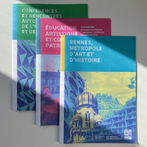Photographie des 3 couvertures imprimées.