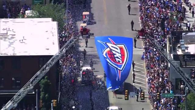 Sky 5 shows Thunder player and fan fun during championship parade