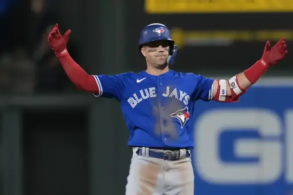 Former beloved Toronto Blue Jays all-star officially announces retirement