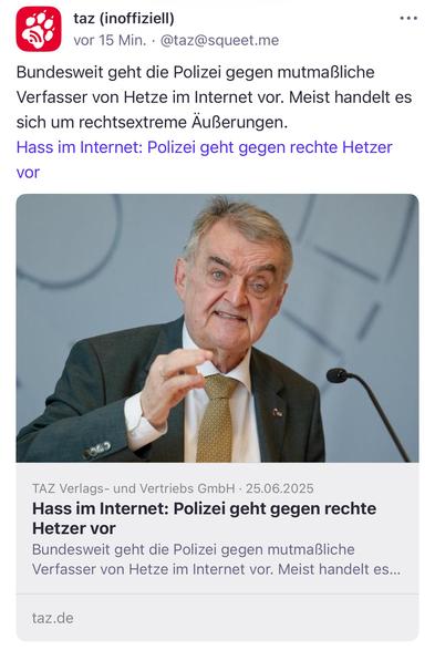 Ein älterer Politiker in grauem Anzug mit ernstem Gesichtsausdruck spricht gestikulierend vor einem Mikrofon. Sein Blick wirkt alarmiert, seine Hand erhoben – als wolle er eine Warnung aussprechen. Das Bild strahlt Autorität, aber auch Unbehagen aus: Es wirkt, als sei er konfrontiert mit einer gesellschaftlichen Entwicklung, die er weder kontrollieren noch kulturell einhegen kann. Im Kontext rechter Hetze im Netz wird das Bild zur Metapher für eine politische Elite, die gegen Symptome kämpft, aber die Wurzeln im Triebhaften nicht reflektiert. Der Gegensatz von biologischem „Tribe“-Denken und kultureller Reflexion verdichtet sich im Ausdruck des Gesichts: Angst vor Kontrollverlust.

⸻

📷 Image Description (English):

An older politician in a grey suit, speaking with a tense expression and raised hand, addresses the public in front of a microphone. His face shows concern, almost warning – as if confronting a societal force spiraling beyond his control. In the context of right-wing hate speech online, the image becomes a metaphor for political authority battling symptoms while ignoring the deeper, instinct-driven roots of the problem. The contrast between tribal impulse and cultural reflection is captured in his expression: fear of losing control.🖖