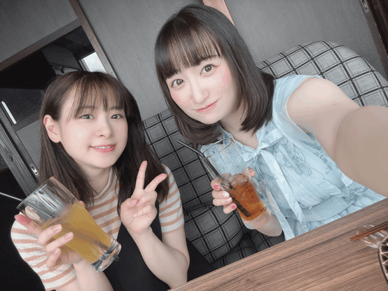 田石とタカオ・カノンはたむろしました