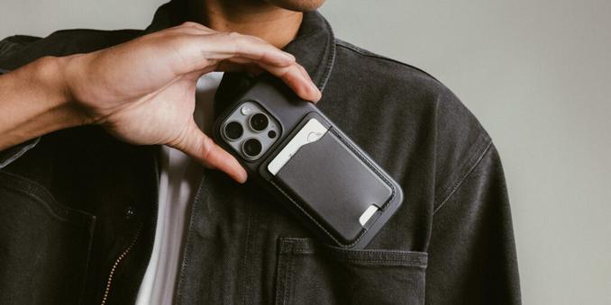 Nomad Leather Mag Wallet Apple Find My support.