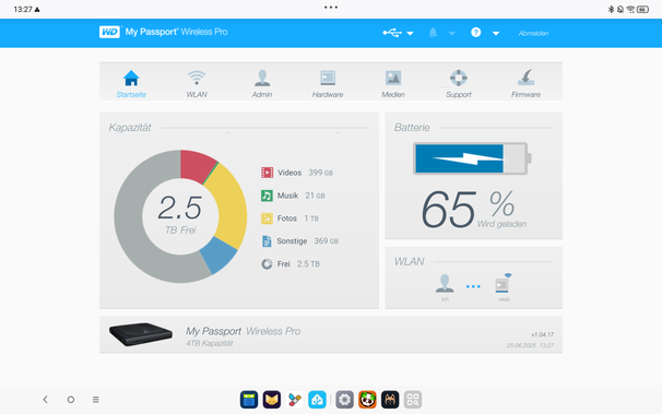 Startseite des NAS-Interfaces im Browser 
Akkustand, Speicherverwendung und Kopievorgang wird visualisiert.

Die Seite braucht mehrere Minuten um zu laden.
