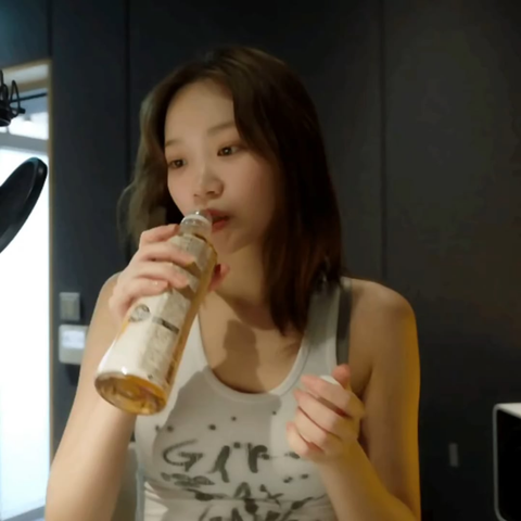 Chaewon 240729
