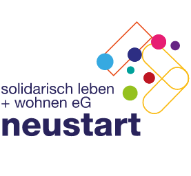 Das Logo der Genossenschaft neustart solidarisch leben + wohnen eG zeigt drei stilisierte Gebäude von oben und bunte Punkte