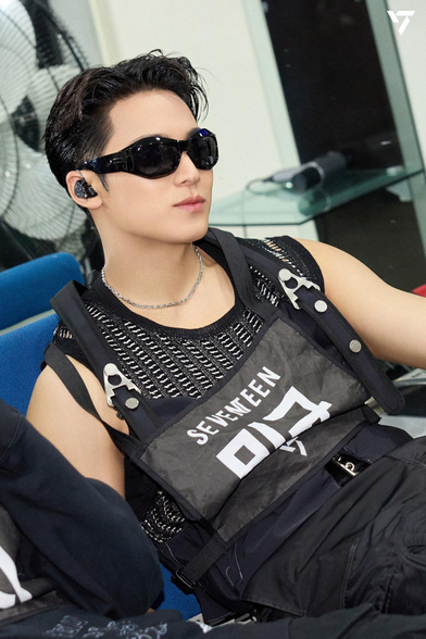 Seventeen Thunder Promos - Backstage with Mingyu