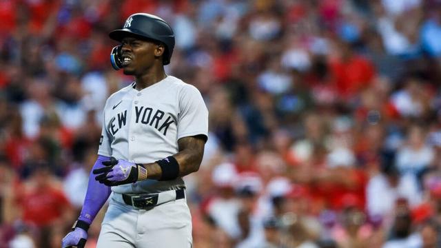 Jazz Chisholm ejected arguing strike call in Yankees-Reds 9th inning