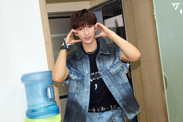Seventeen Thunder Promos - Backstage with DK