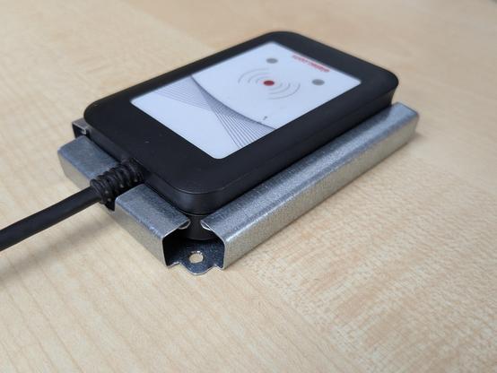 A picture of the final part with the RFID reader already attached.