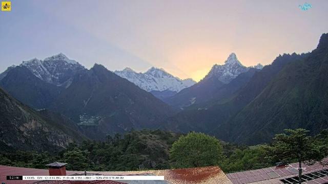 A wide view of several mountains, from left:

- Taboche (6,500 meters/21,325 feet)
- Mount Everest (8,848 meters/29,032 feet)
- Lhotse (8,516 meters/27,939 feet)
- Ama Dablam (6,814 meters/22,355 feet)