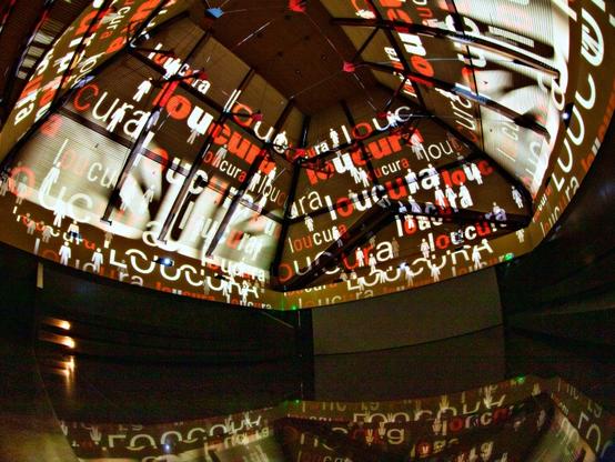 Com Estação Férias, Museu da Língua Portuguesa é opção de passeio nas férias de julho: instituição destaca variedade de sotaques brasileiros, exibe sucesso 'Divertida Mente 2' e promove espaços de livre brincar