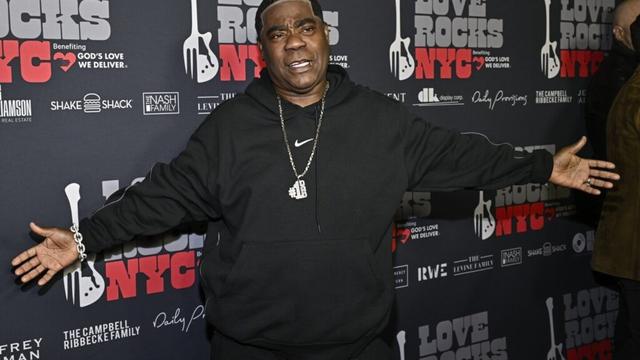 Tracy Morgan gets sick at Madison Square Garden