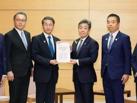 原発周辺自治体へ財政支援を　鳥取知事ら政府に要請
