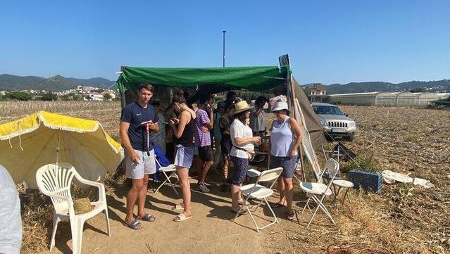 Campament organitzat pels pagesos a la zona des de fa nou mesos (3Cat)