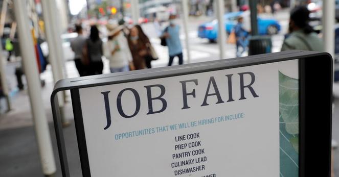 米新規失業保険申請2000件増の22.3万件、労働市場安定　見通しには影 | ロイター
