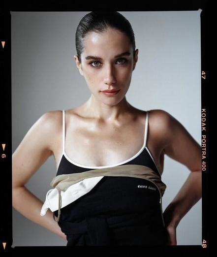 Ella Travolta in Mujerhoy