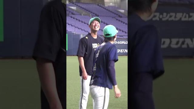 大阪代表バファローズ高校 比嘉コーチの卒アル #オリックス #shorts #比嘉幹貴