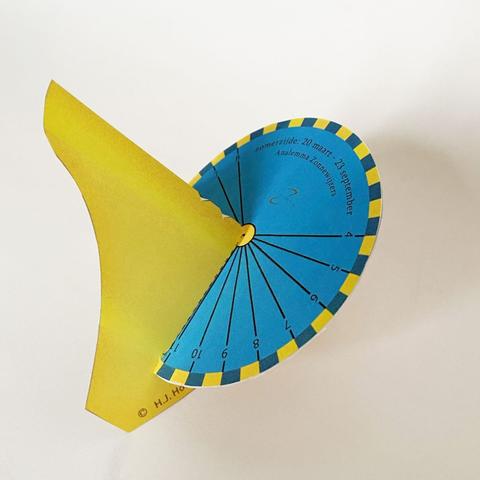 Sundial paper kit, equatorial sundial