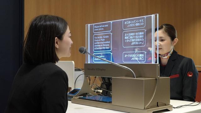 Clear-screen translation system is being tested at Tokyo's Haneda