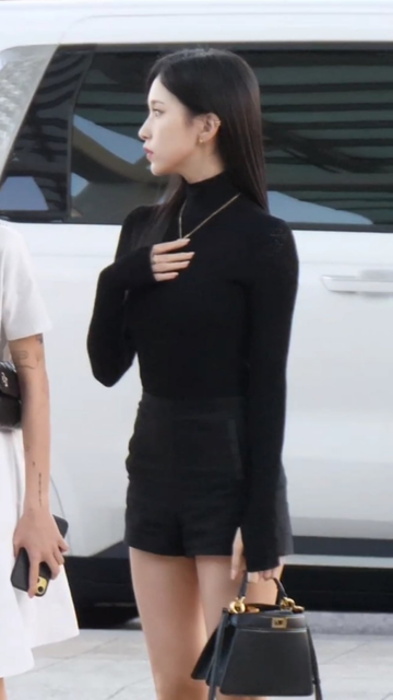 Pretty Mina