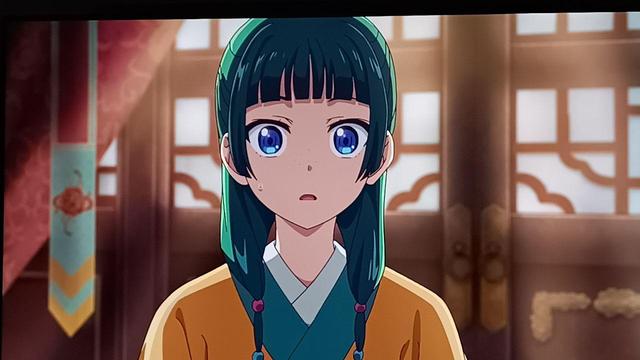 Protagonista de la serie los diarios de una boticaria sin personaje de anime femenino con pelo verde y ojos azules