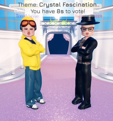 Roblox de Breaking bad con botox. Theme Crystal Fascination you have 8s to vote.
En el lado izquierdo una figura en 3D caricaturizada y yassificada de Jesse Pinkman con su emblemático atuendo amarillo con pantalones jeans y tenis addidas y en el lado derecho la de Walter White con su sombrero