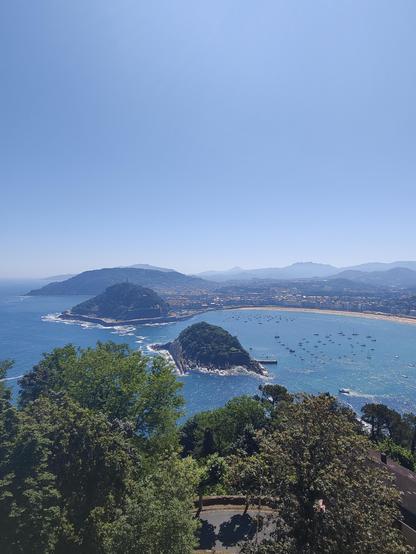 View of Concha Bay and the beach.