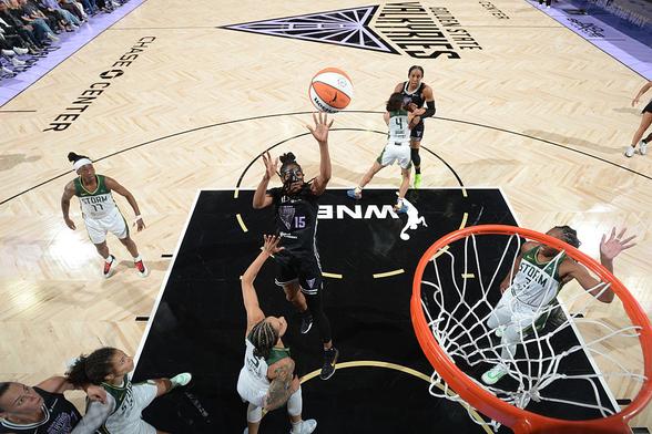 Valkyries lose star player, but not their edge in blowout win against Storm