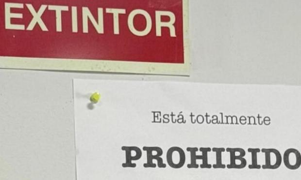 Cartel en un bar (soycamarero)